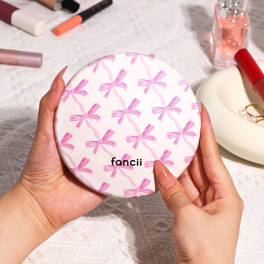 Taylor LED Compact Mirror
